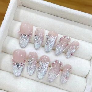 Press-on nails sparkling rhinestone butterfly heart